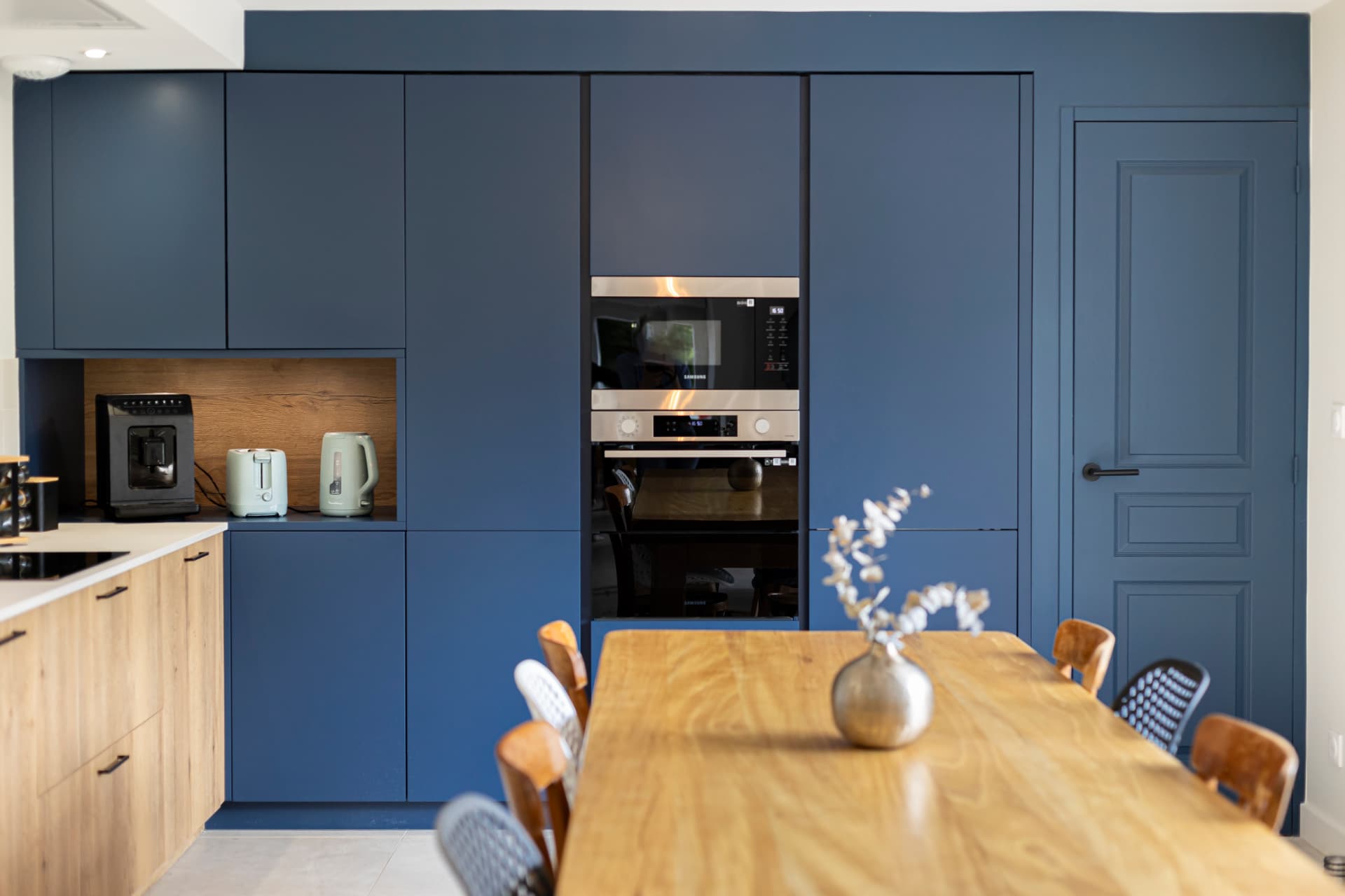 Rénovation complète d'une cuisine sur mesure par Lucie Hortala, architecte d'intérieur et maître d'œuvre à La Réunion (974)